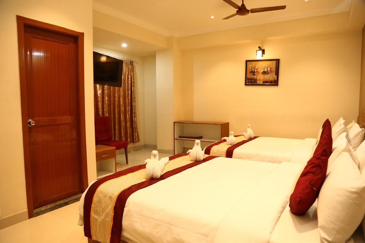 Nitheesh Residency Hotel Kanchipuram Ngoại thất bức ảnh