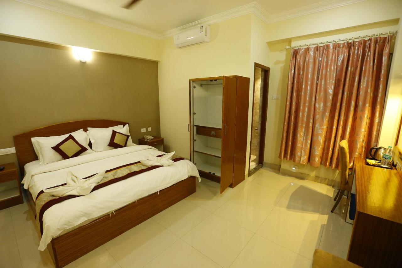 Nitheesh Residency Hotel Kanchipuram Ngoại thất bức ảnh