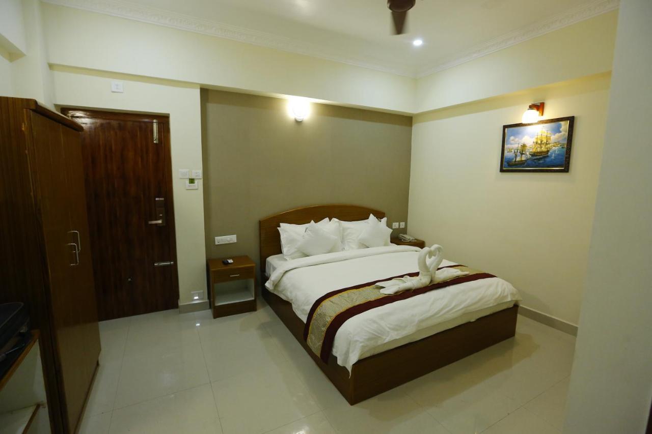 Nitheesh Residency Hotel Kanchipuram Ngoại thất bức ảnh