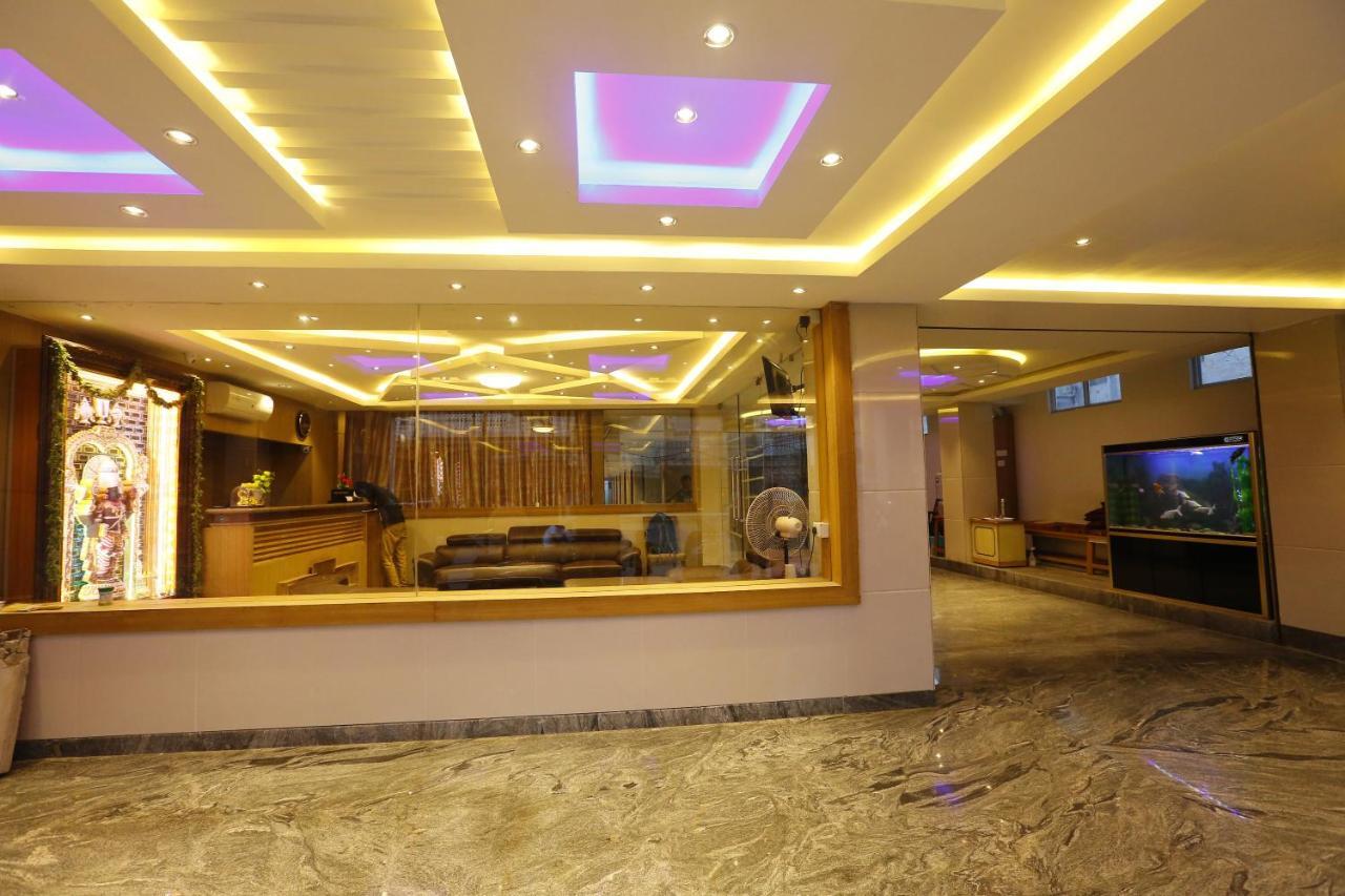 Nitheesh Residency Hotel Kanchipuram Ngoại thất bức ảnh